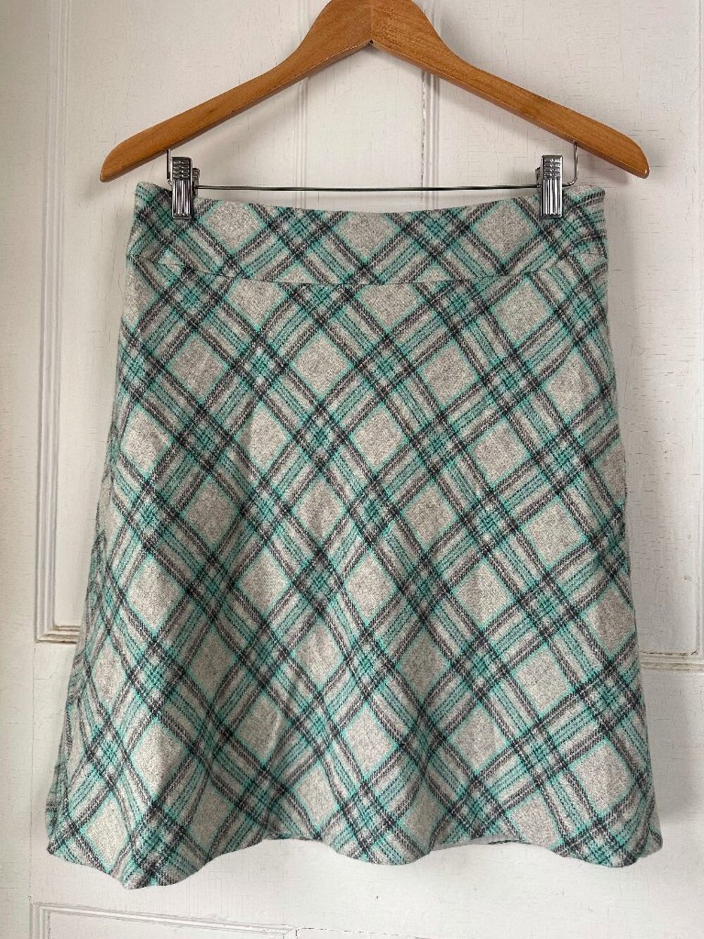 lined wooly plaid skirt turquoise and gray Talbots size 6